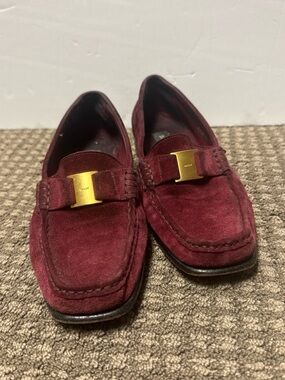Bally women's Suede Loafers in Burgundy with gold buckle sz 7.5